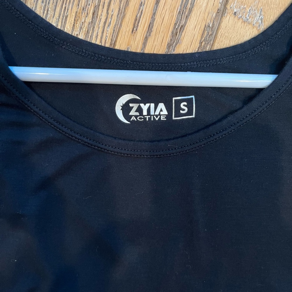 Zyia top